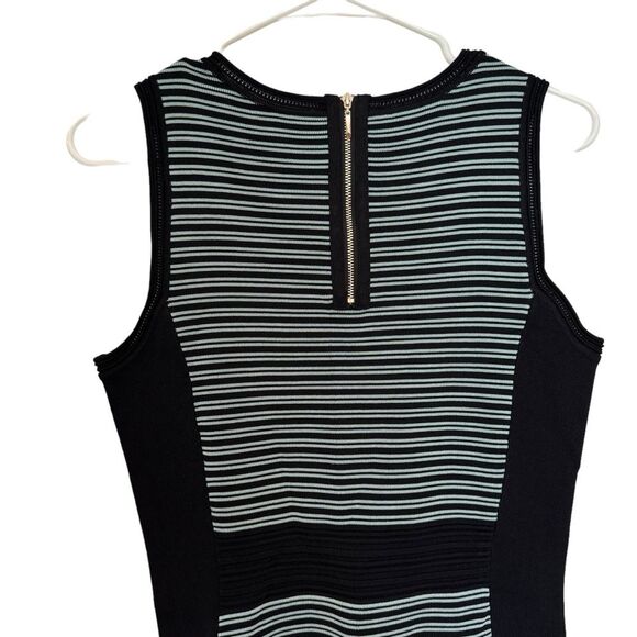 NWT WHITE HOUSE BLACK MARKET Sleeveless Striped Knit Casual Shirt, Size S - Picture 3 of 6